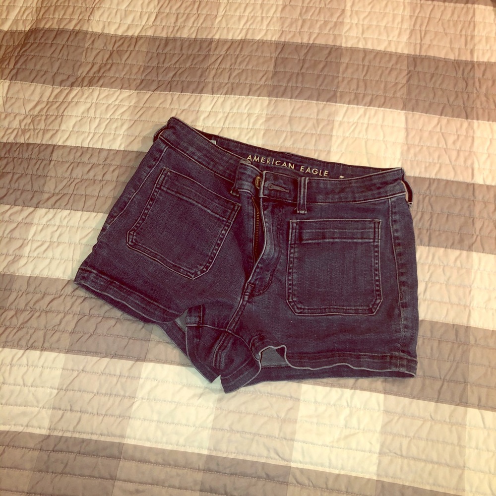 American Eagle high rise short size 8